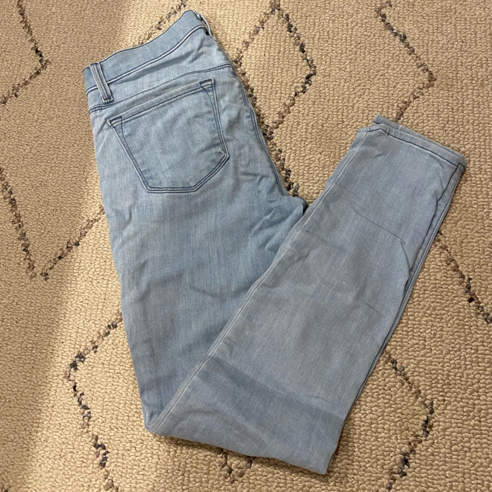 J Brand light wash size 27 skinny mid rise